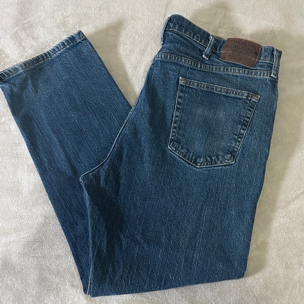 Wrangler Premium Quality’s Classic Blue Denim Jeans Size 40X30